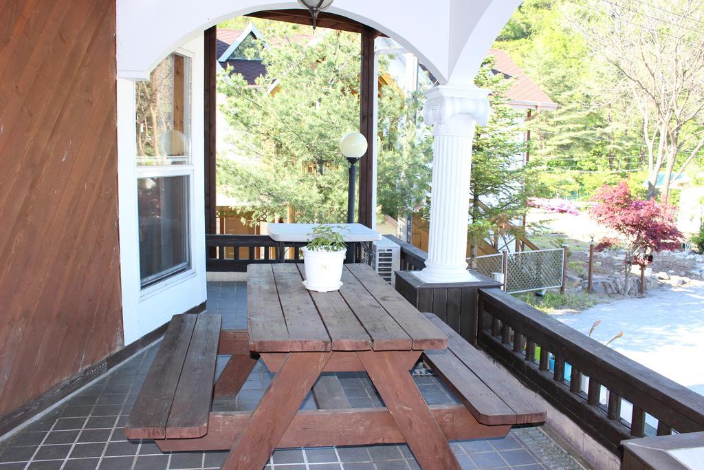 Bench House Villa Pyeongchang Eksteriør bilde